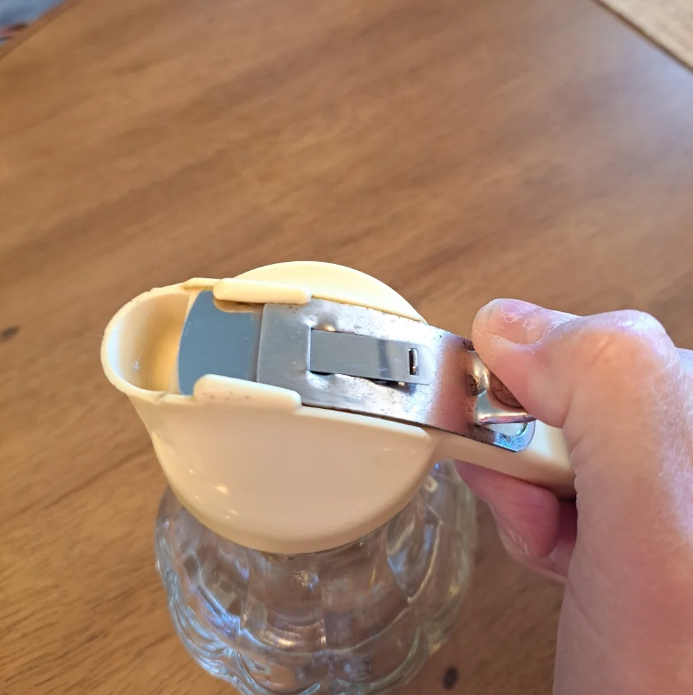 Vtg Yellow Metal Lid Glass Syrup Dispenser - Picture 3 of 6